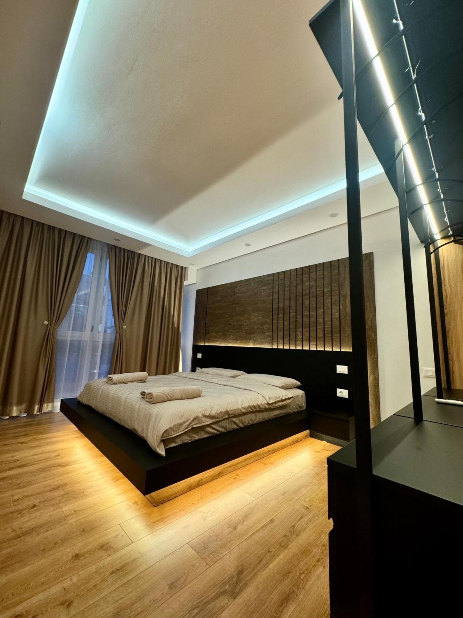 שקודר Luxury Central Baba Apartment מראה חיצוני תמונה