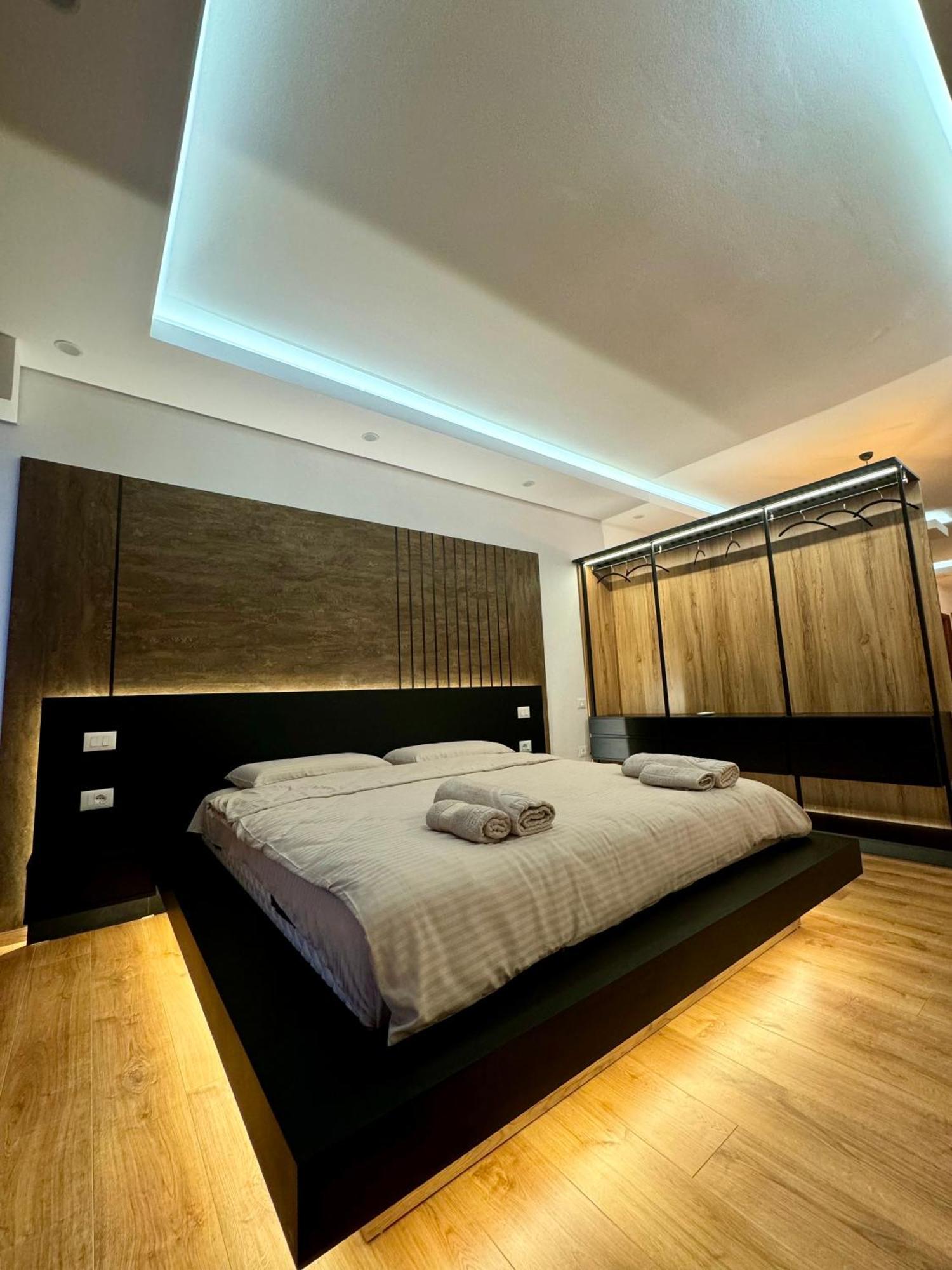 שקודר Luxury Central Baba Apartment מראה חיצוני תמונה