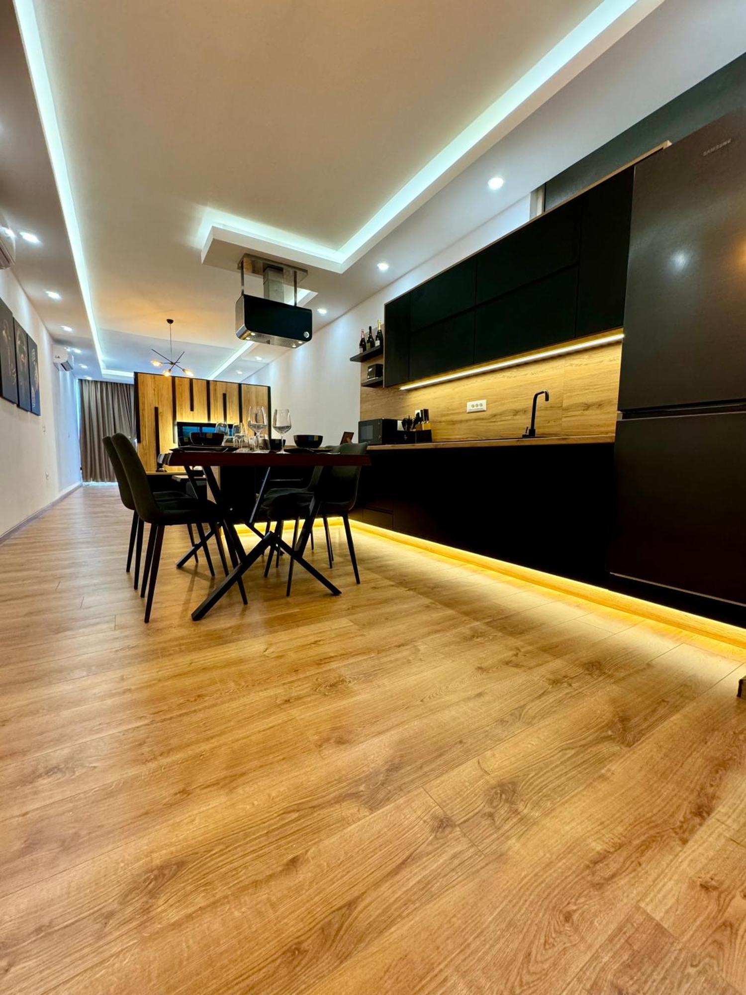 שקודר Luxury Central Baba Apartment מראה חיצוני תמונה