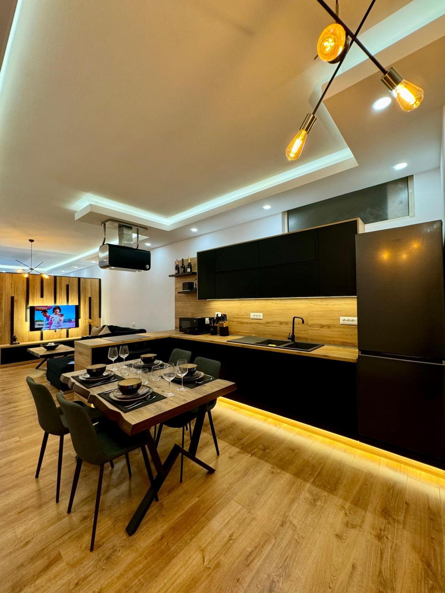 שקודר Luxury Central Baba Apartment מראה חיצוני תמונה